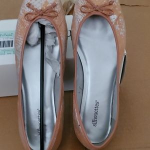 13 XW Blush colored ballet flat